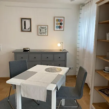 Renz Apartment *